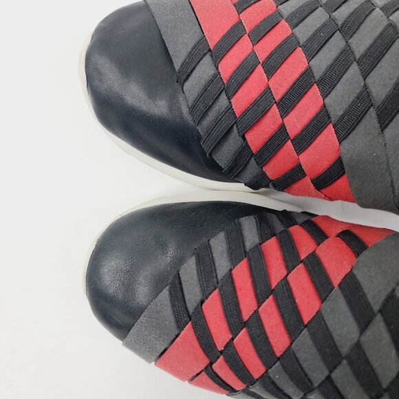 Nike Women's Black Red Roshe Run Woven 2 Slip-On Athletic Sneaker Size 6 - Picture 3 of 7